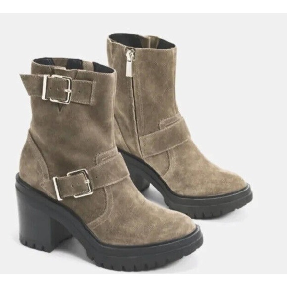 Kenneth Cole “Rhode” Suede Ankle Boots Double Buckle Lug Polar Grip Sole Size 8 - Picture 2 of 13